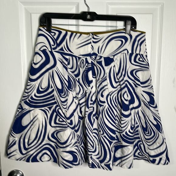 Cabi Blue and White Swirl Print Pleated A Line Skirt Size 6 - Picture 6 of 11
